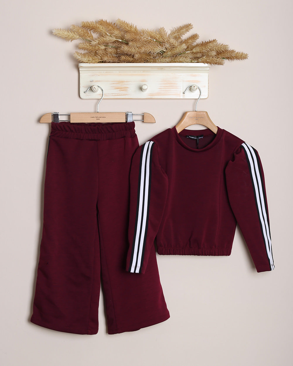 Geblümter Anzug mit Shorts