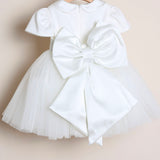 Zweifarbiges Kirschkleid