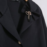 Einreihige Jacke mit Schleife