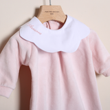 Einteiliger Playsuit „Le Chicche“. 