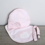 Set Cappellino+Bavetta+Portaciuccio "Isabel & Martinez"
