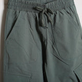 Geblümter Anzug mit Shorts