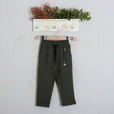 Pantalone Regular Fit (Accessorio Incluso)