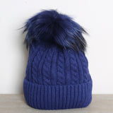 Geflochtene Bommelmütze