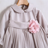 Zweifarbiges Kirschkleid 