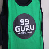 Komplett mit dem kurzen „Guru“