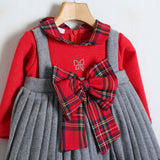 Zweifarbiges Kirschkleid 