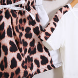 Animalier-Anzug mit Shorts 