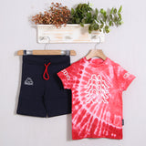 Anzug mit „Kappa“-Shorts