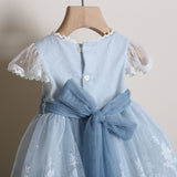 Zweifarbiges Kirschkleid 