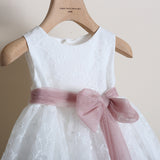 Zweifarbiges Kirschkleid 