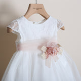 Zweifarbiges Kirschkleid 