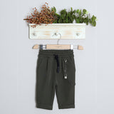 Pantalone Regular Fit (Accessorio Incluso)