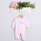Einteiliger Playsuit „Le Chicche“. 
