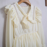 Kleid mit Volants