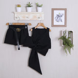 Set mit Shorts (Gürtel inklusive)