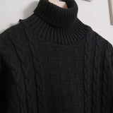 Maglione Intrecciato Collo Alto